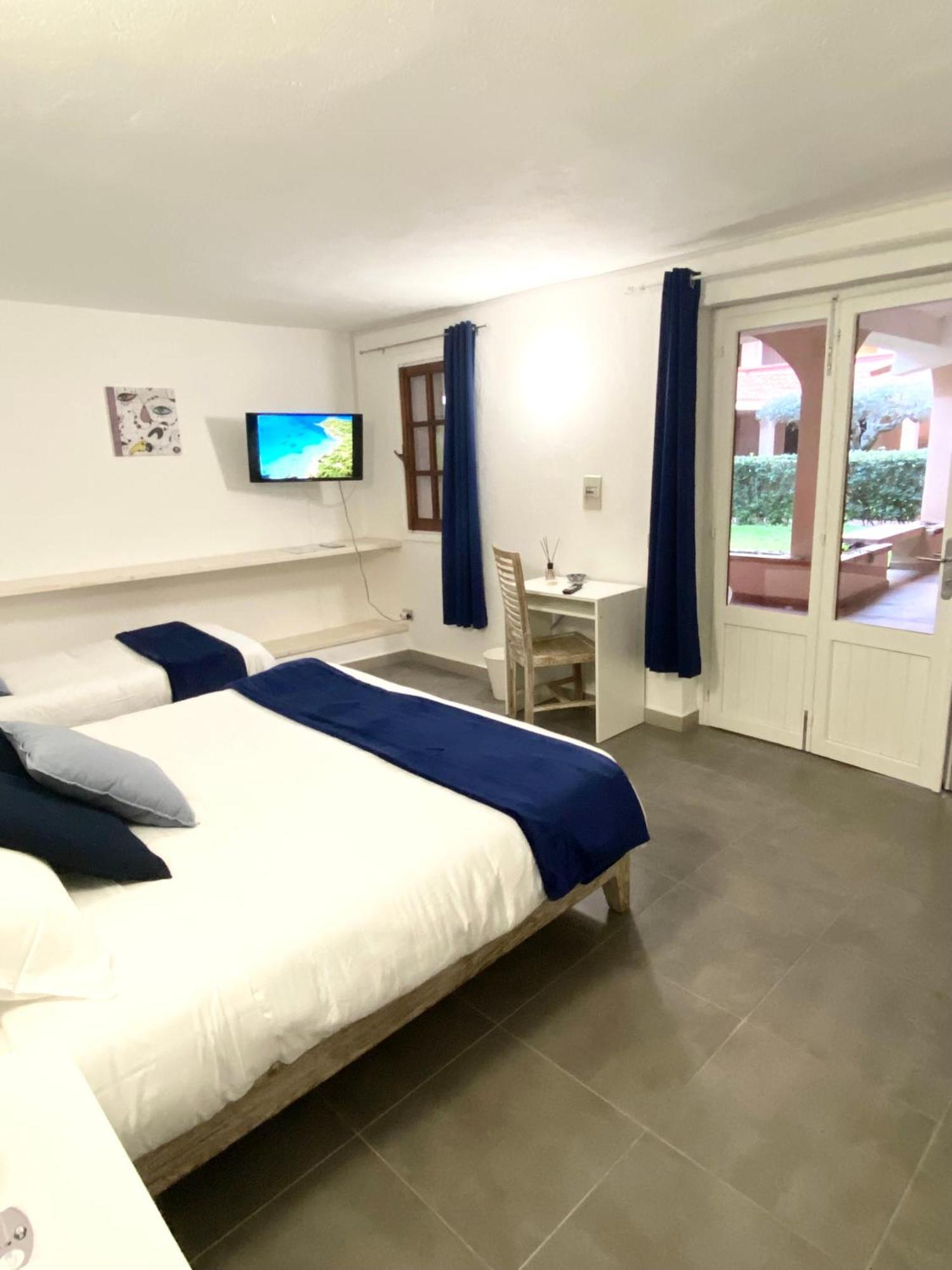 Cala Reale Rooms Marinella มาริเนลลา ภายนอก รูปภาพ