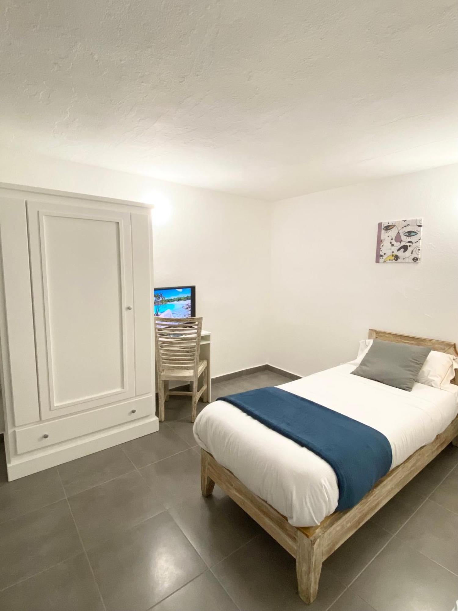 Cala Reale Rooms Marinella มาริเนลลา ภายนอก รูปภาพ