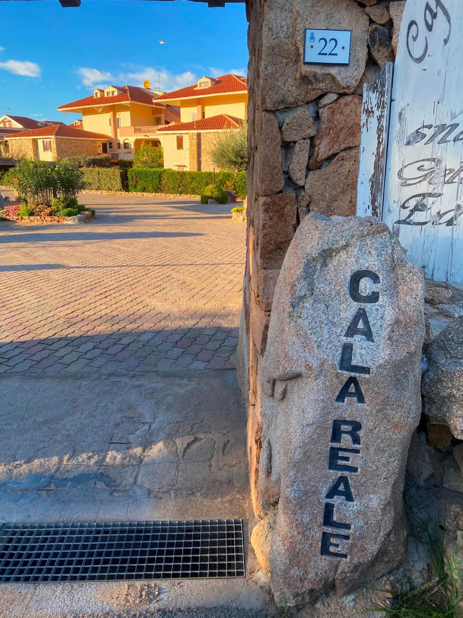 Cala Reale Rooms Marinella มาริเนลลา ภายนอก รูปภาพ